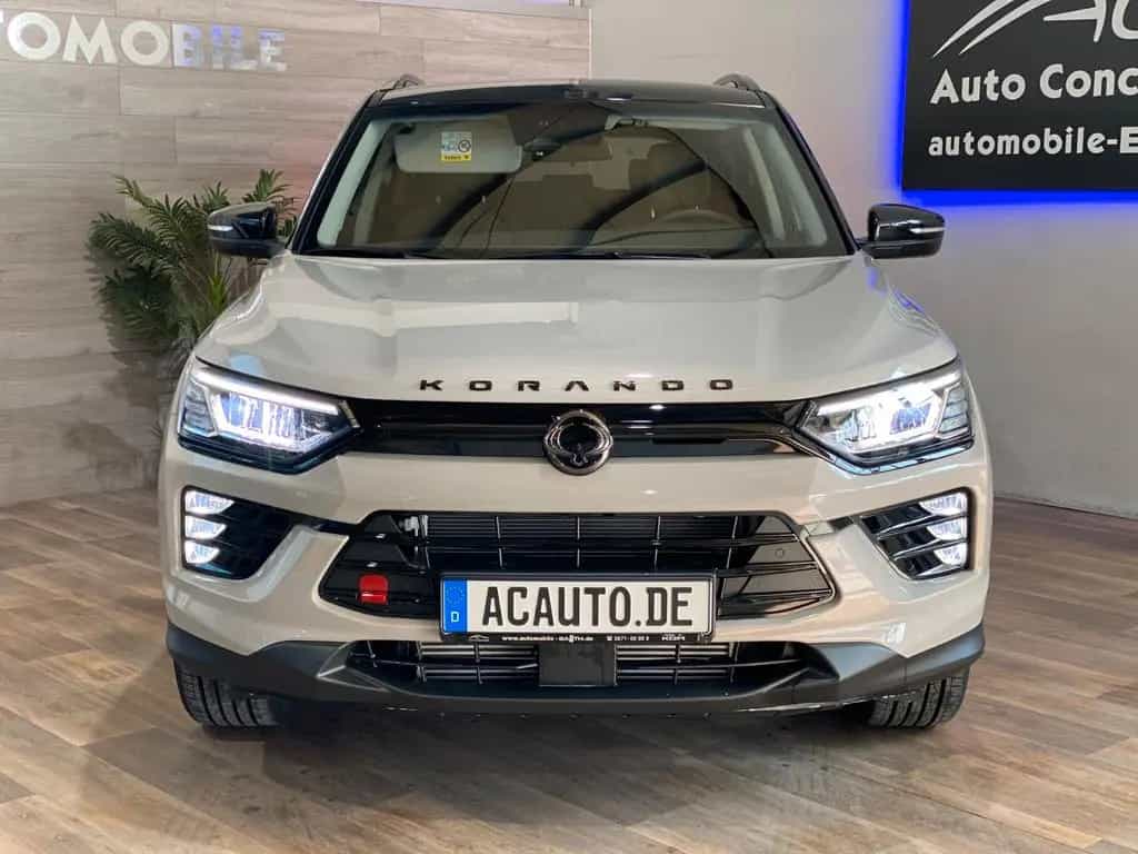 KGM Korando Nomad Plus +19" +LED +6AT +Teilleder null-photo-0