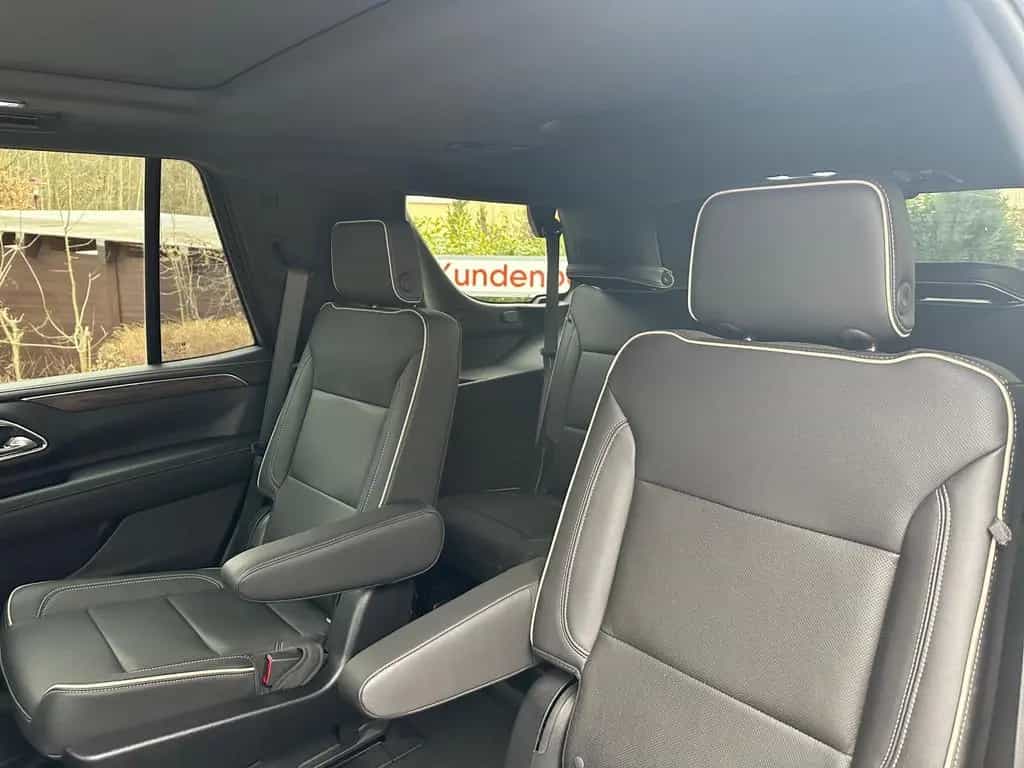 Chevrolet Tahoe V8 4WD 7-Seat like a High Country 04/2022-photo-18
