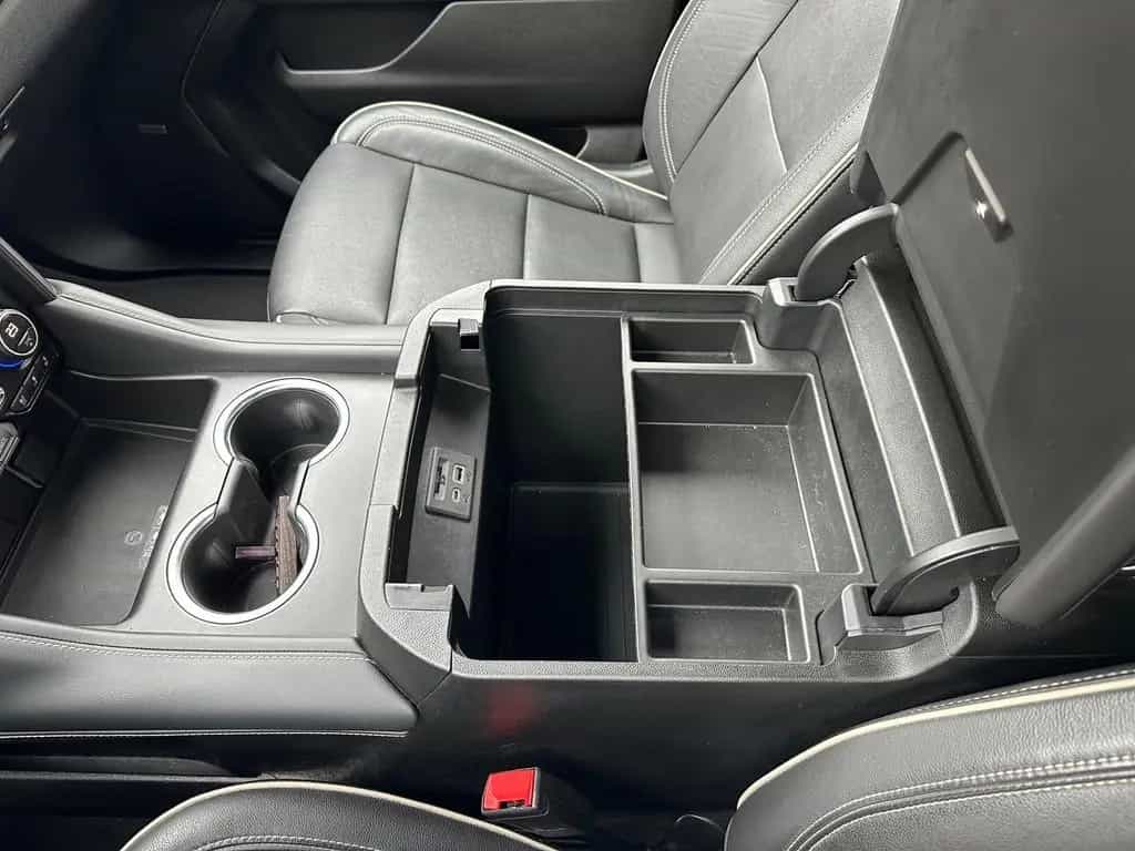 Chevrolet Tahoe V8 4WD 7-Seat like a High Country 04/2022-photo-29