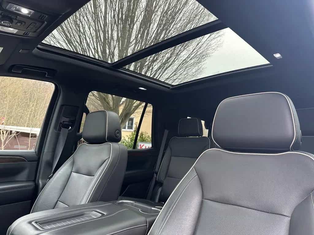 Chevrolet Tahoe V8 4WD 7-Seat like a High Country 04/2022-photo-3