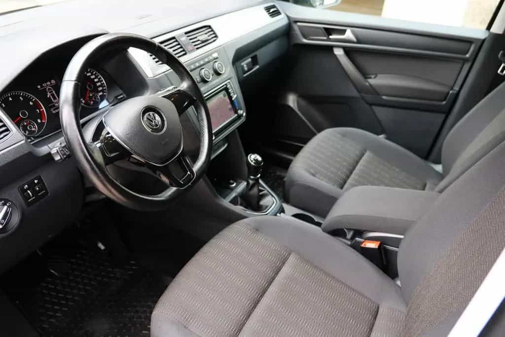 Volkswagen Caddy Comfortline 2xSchiebetüren ACC PDC AHK 05/2017-photo-11