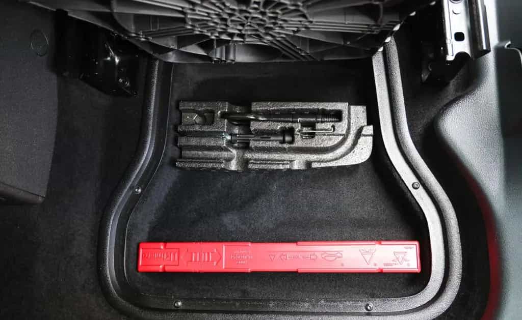 Volkswagen Caddy Comfortline 2xSchiebetüren ACC PDC AHK 05/2017-photo-25