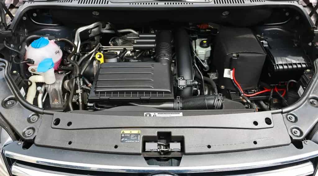 Volkswagen Caddy Comfortline 2xSchiebetüren ACC PDC AHK 05/2017-photo-30