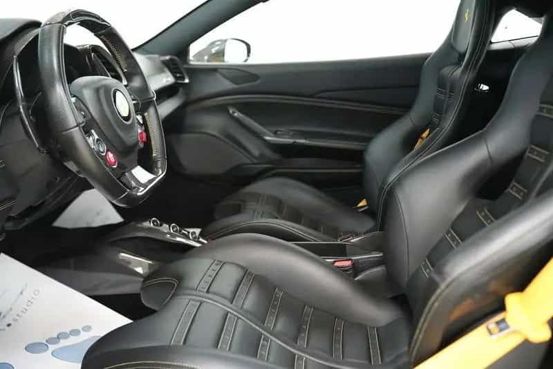 Ferrari 488 GTB 3.9 V8 BiTurbo Carbon Package AKRAPOVIC 02/2016-photo-6