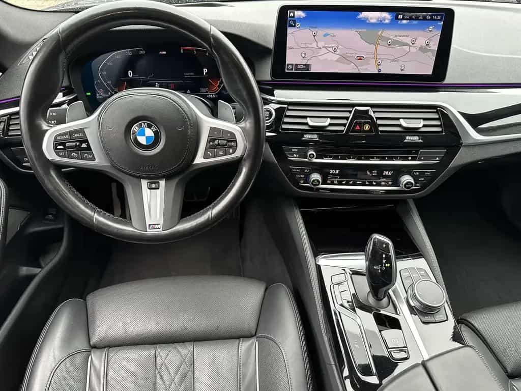 BMW 5 Series 540d xDrive M-Sport NAV+LASER+HUD+20ZO+GLASDACH 08/2022-photo-10