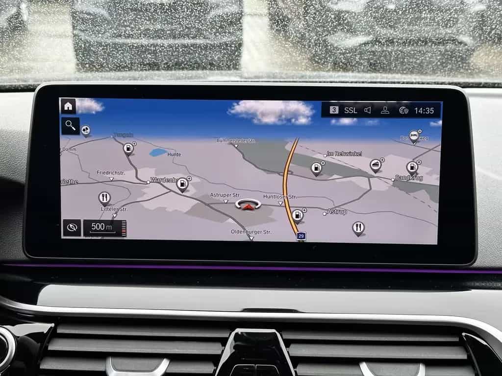BMW 5 Series 540d xDrive M-Sport NAV+LASER+HUD+20ZO+GLASDACH 08/2022-photo-13