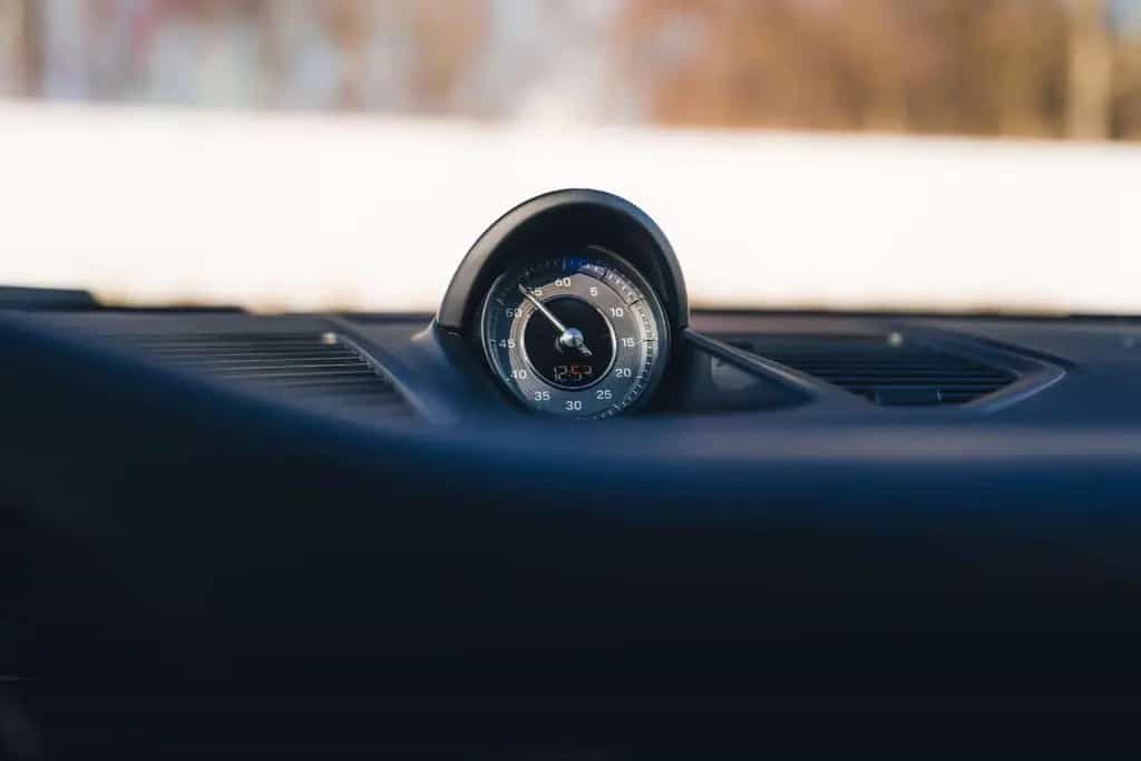 Porsche 992 Turbo S / PTS Oslo blue / Pano / Burmester / 03/2022-photo-14