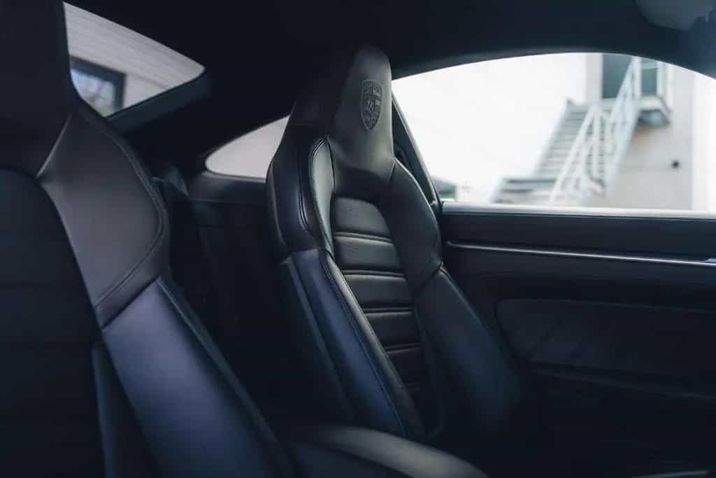 Porsche 992 Turbo S / PTS Oslo blue / Pano / Burmester / 03/2022-photo-21