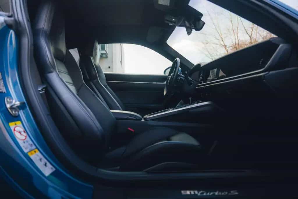 Porsche 992 Turbo S / PTS Oslo blue / Pano / Burmester / 03/2022-photo-22