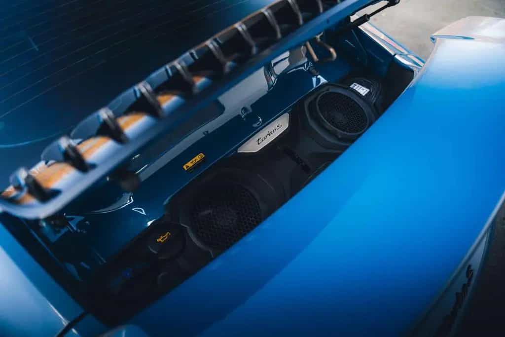 Porsche 992 Turbo S / PTS Oslo blue / Pano / Burmester / 03/2022-photo-24