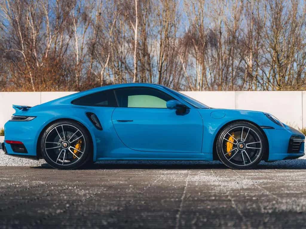 Porsche 992 Turbo S / PTS Oslo blue / Pano / Burmester / 03/2022-photo-3