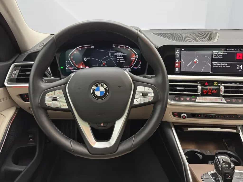 BMW 3 Series 330i xDrive Touring [Luxury Line, Pano, AHK] 03/2021-photo-14