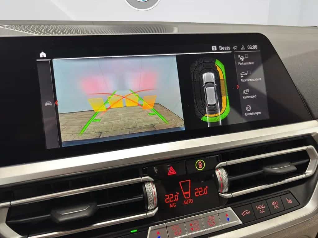 BMW 3 Series 330i xDrive Touring [Luxury Line, Pano, AHK] 03/2021-photo-20