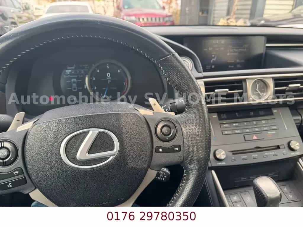 Lexus IS-Serie 350 3.5L V6 F SPORT 10/2017-photo-10