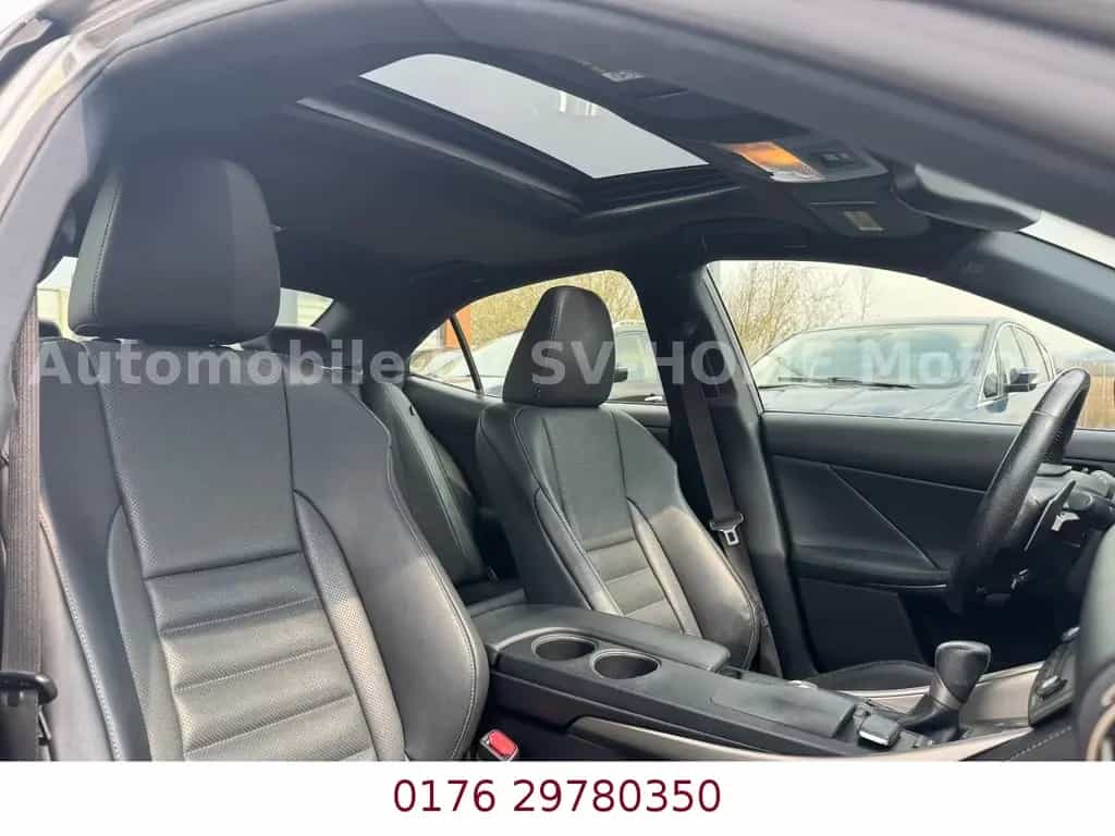 Lexus IS-Serie 350 3.5L V6 F SPORT 10/2017-photo-12