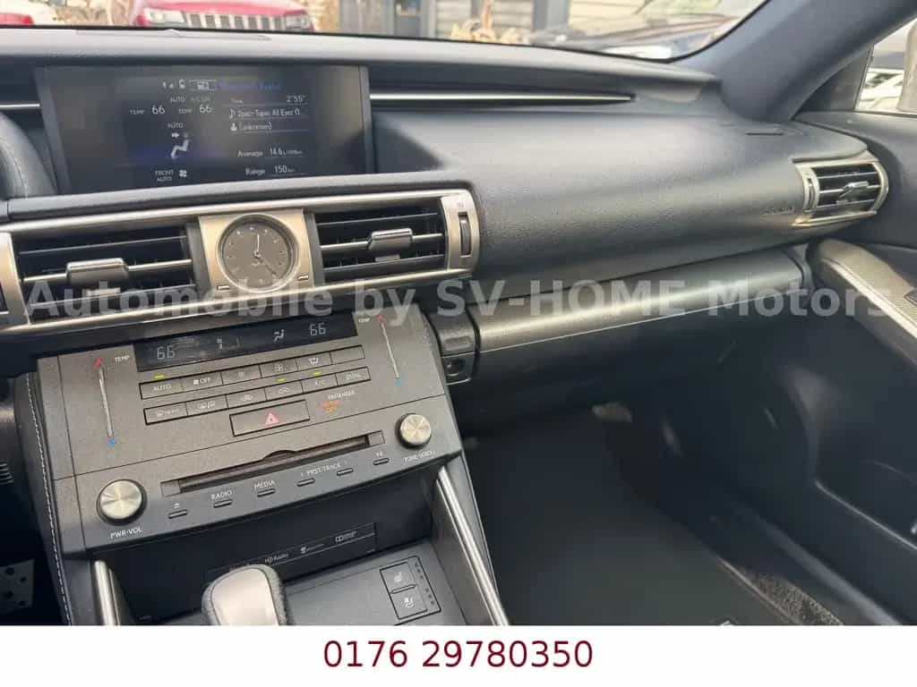 Lexus IS-Serie 350 3.5L V6 F SPORT 10/2017-photo-17