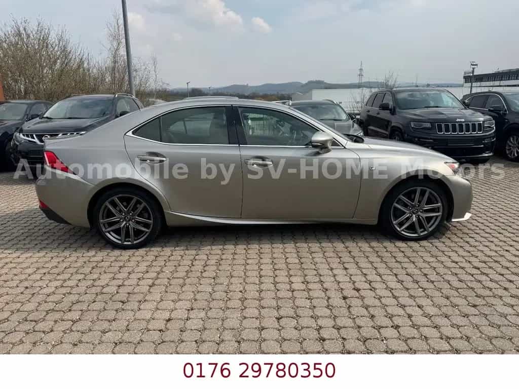 Lexus IS-Serie 350 3.5L V6 F SPORT 10/2017-photo-5