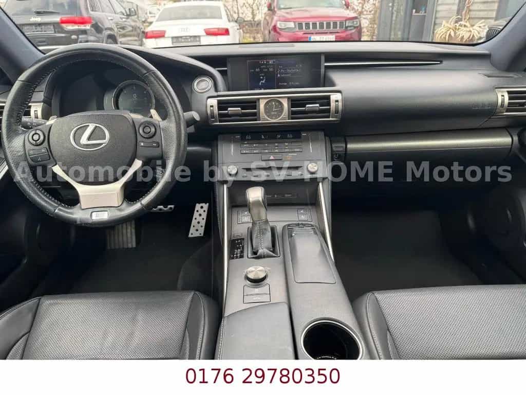 Lexus IS-Serie 350 3.5L V6 F SPORT 10/2017-photo-8