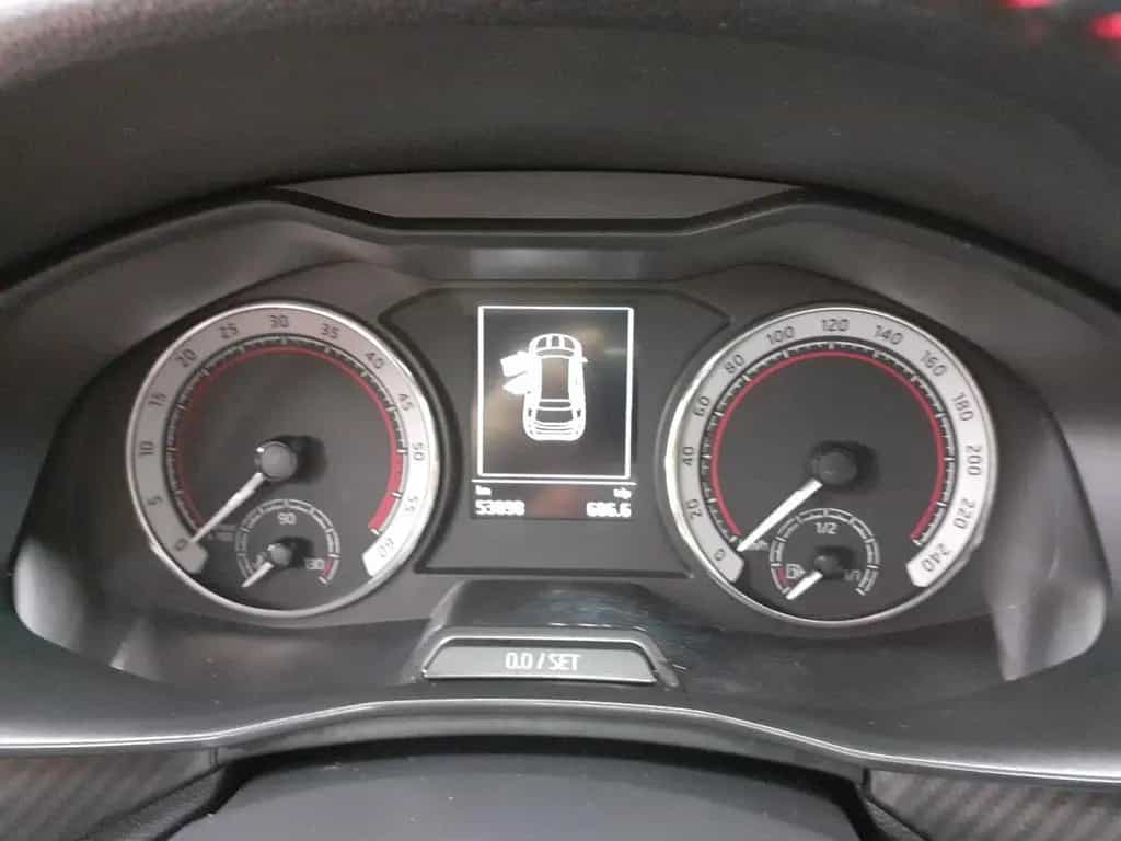 Skoda Kamiq 1.6TDI Monte Carlo *LM-Felgen*Pano*LED* 11/2020-photo-11