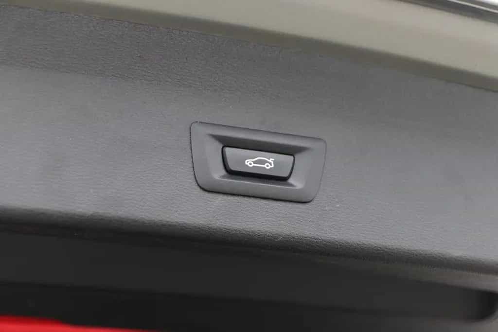BMW X1 sDrive18i High Executive | AHK | sitzheizung 04/2019-photo-12