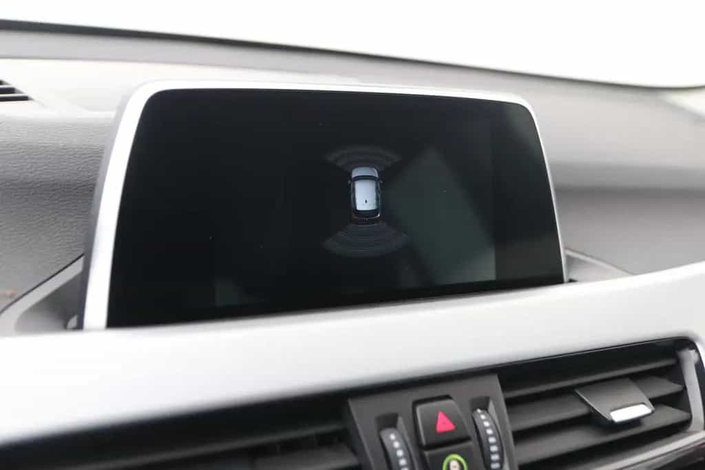 BMW X1 sDrive18i High Executive | AHK | sitzheizung 04/2019-photo-13
