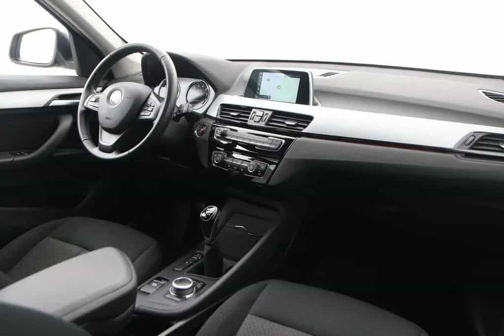 BMW X1 sDrive18i High Executive | AHK | sitzheizung 04/2019-photo-16
