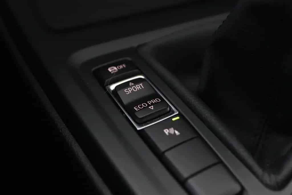 BMW X1 sDrive18i High Executive | AHK | sitzheizung 04/2019-photo-26