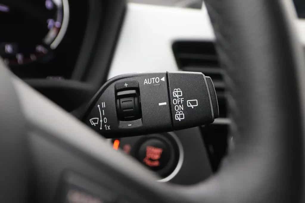 BMW X1 sDrive18i High Executive | AHK | sitzheizung 04/2019-photo-33