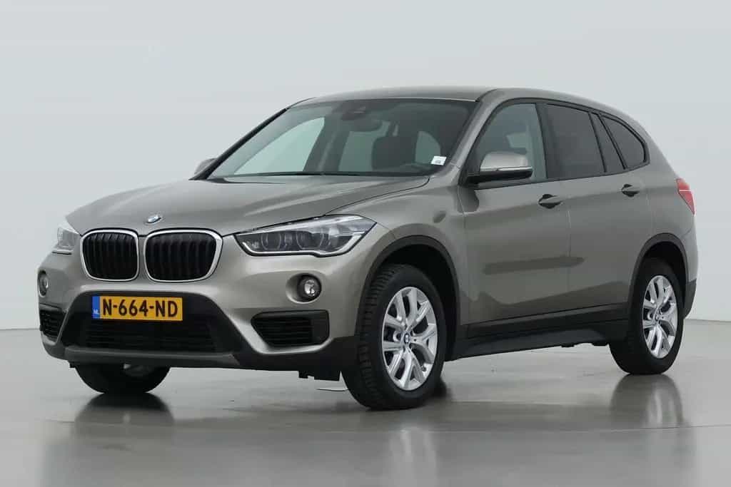 BMW X1 sDrive18i High Executive | AHK | sitzheizung 04/2019-photo-7