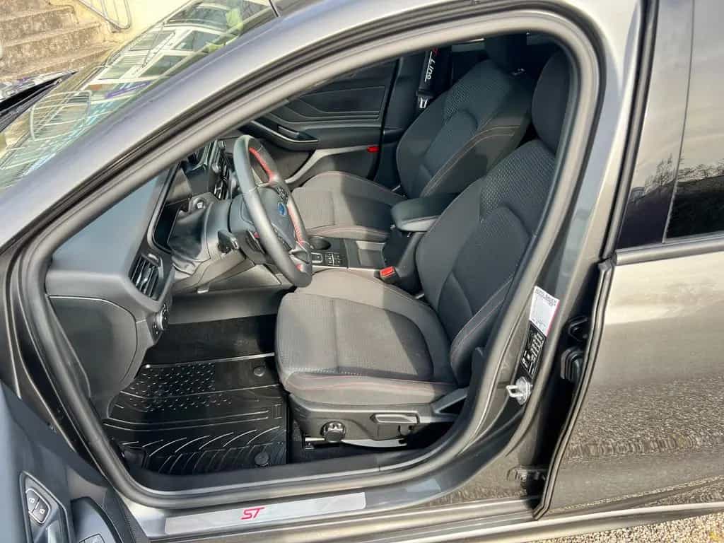 Ford Focus Lim. ST-Line/ACC/SPUR/KAMERA/LED/HU-NEU 10/2019-photo-7