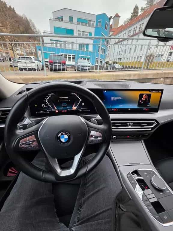 BMW 3 Series 330d xDrive Automatik -LCI 09/2022-photo-7