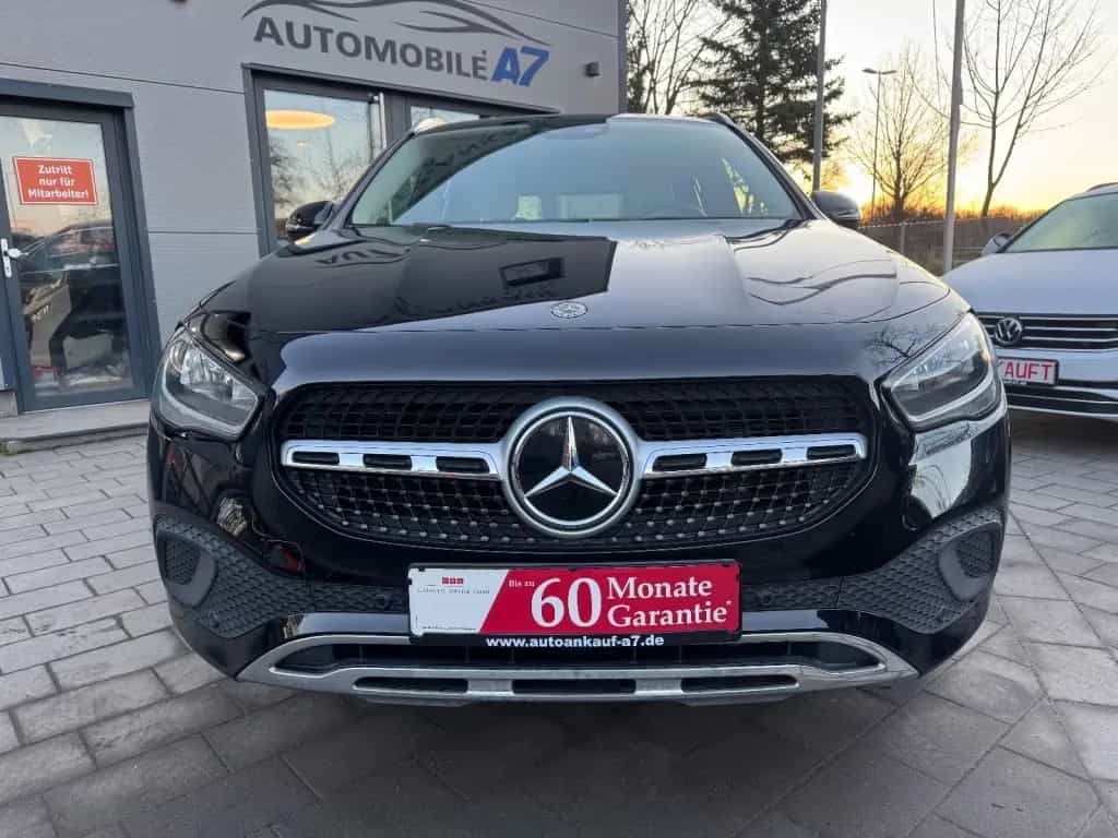 Mercedes-Benz GLA-Class 200 07/2020-photo-1