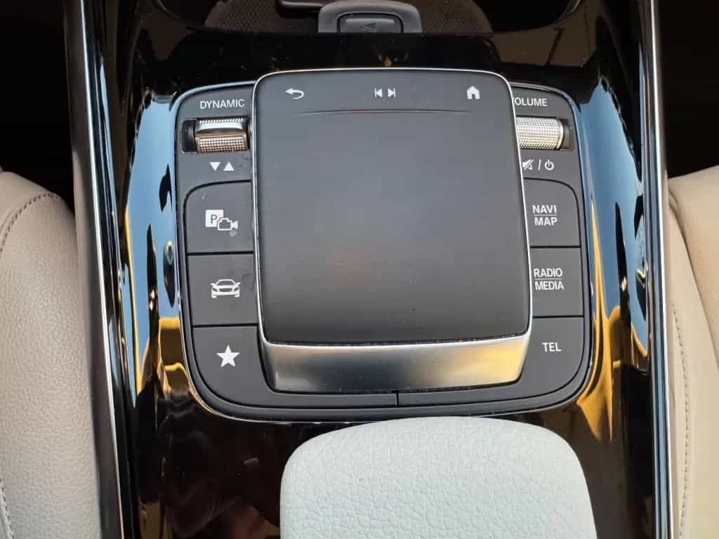 Mercedes-Benz GLA-Class 200 07/2020-photo-17