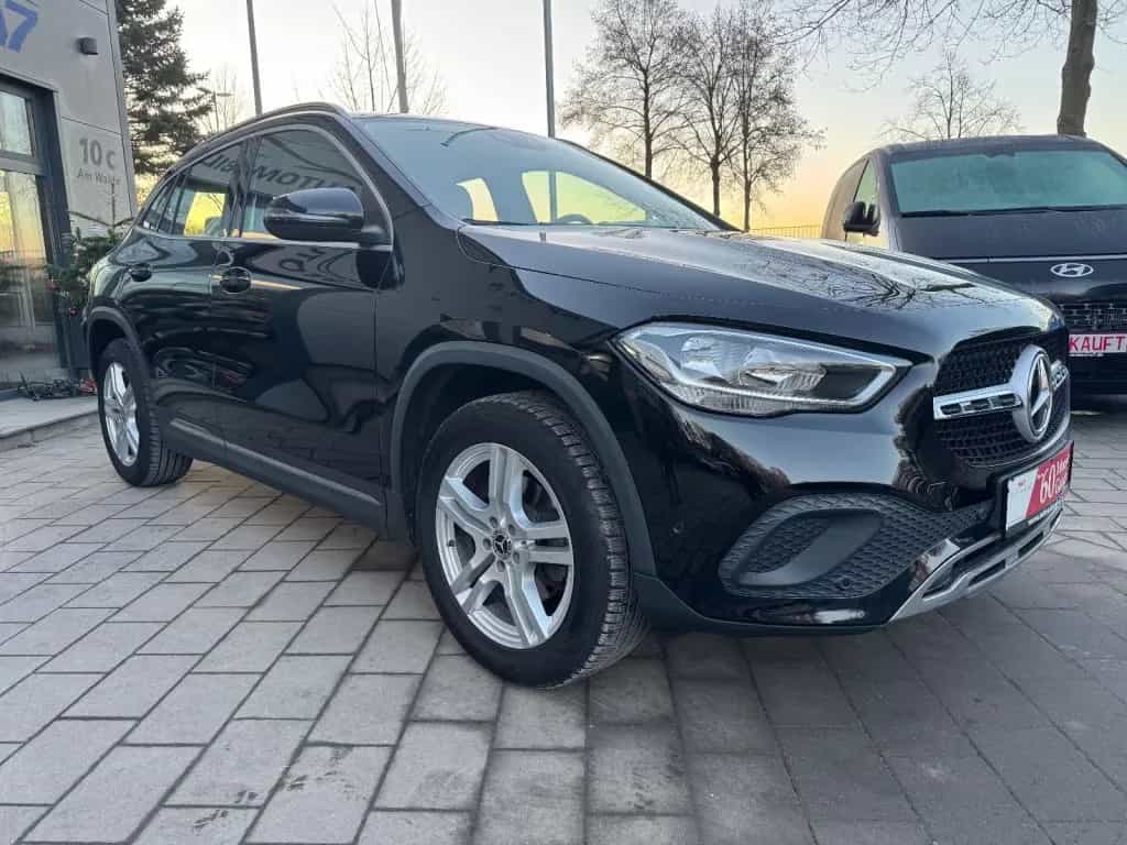 Mercedes-Benz GLA-Class 200 07/2020-photo-3