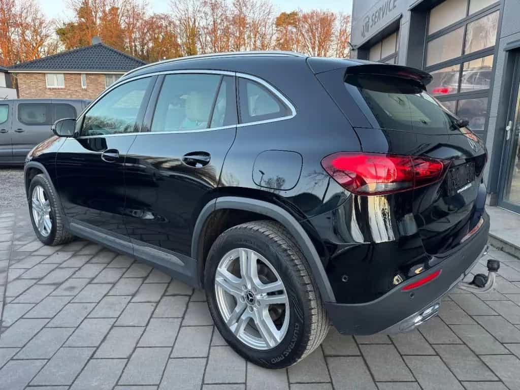 Mercedes-Benz GLA-Class 200 07/2020-photo-6