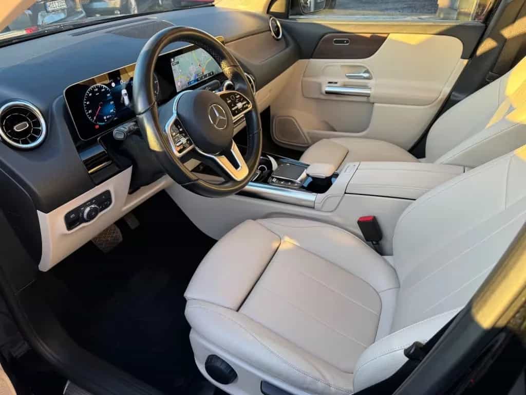 Mercedes-Benz GLA-Class 200 07/2020-photo-7