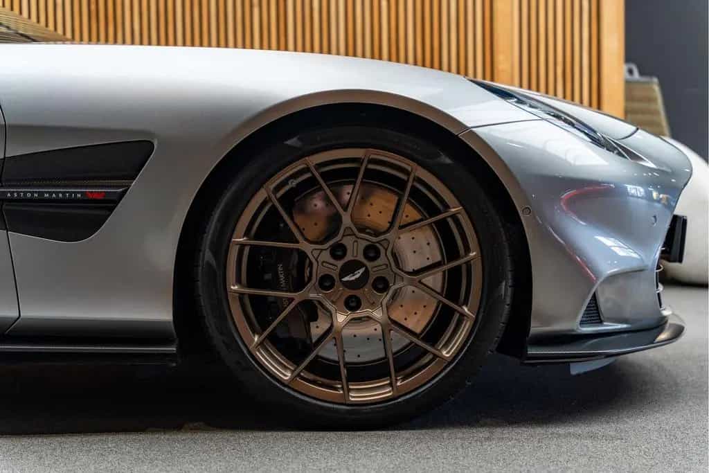 Aston Martin Vanquish V12 Carbon Keramisch 6.0 V12 Forest Gre 09/2024-photo-10