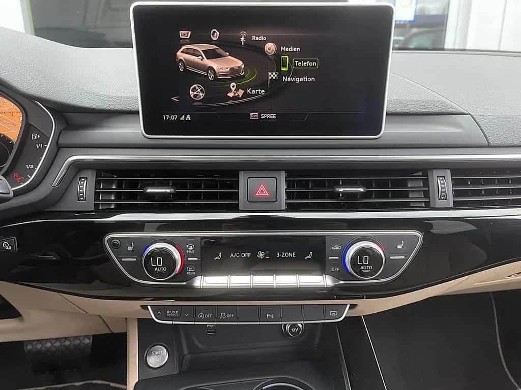 Audi A4 Avant 2.0 TDI S-Tronic quattro S Line LED B&O 07/2019-photo-15