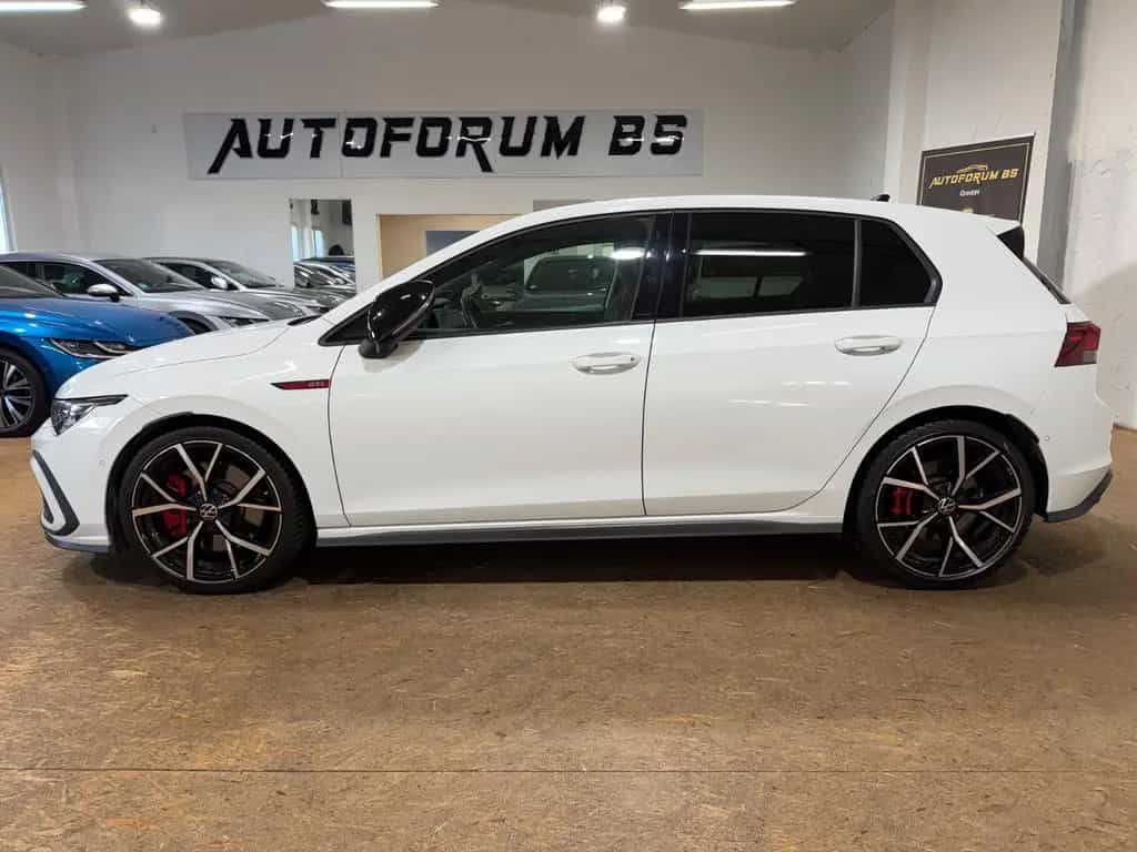 Volkswagen Golf VIII Lim. GTI 2.0TSI DSG/SOUND/CAM/ACC/19" 11/2022-photo-1