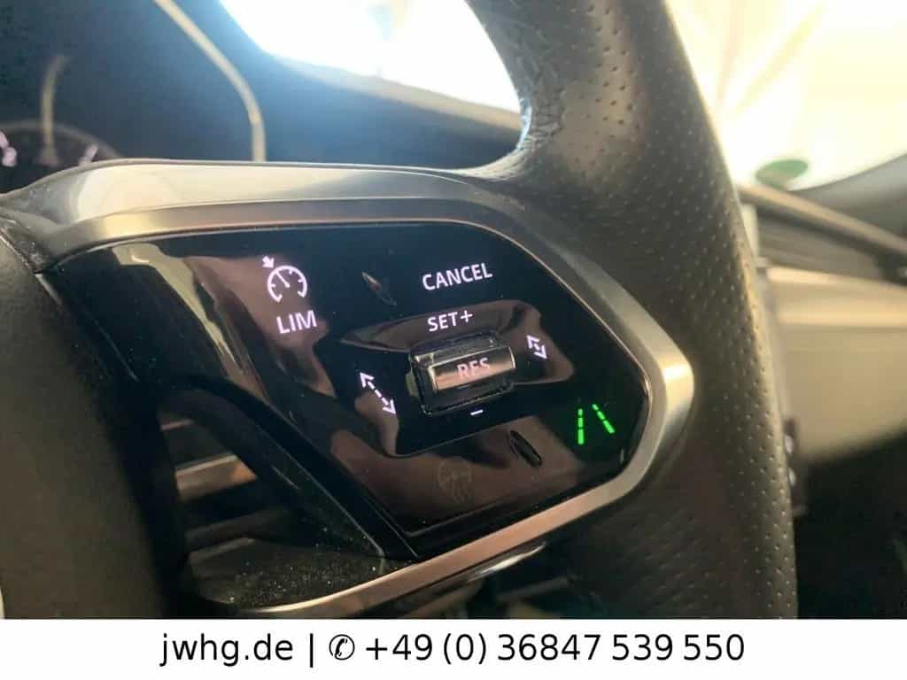 Jaguar F-Pace R-Dynamic AWD|ACC|Black|Keyl.|Kam|Leder 12/2022-photo-5
