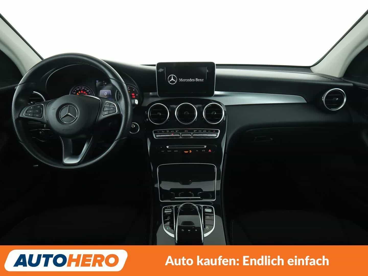 Mercedes-Benz GLC-Class 220 05/2018-photo-11