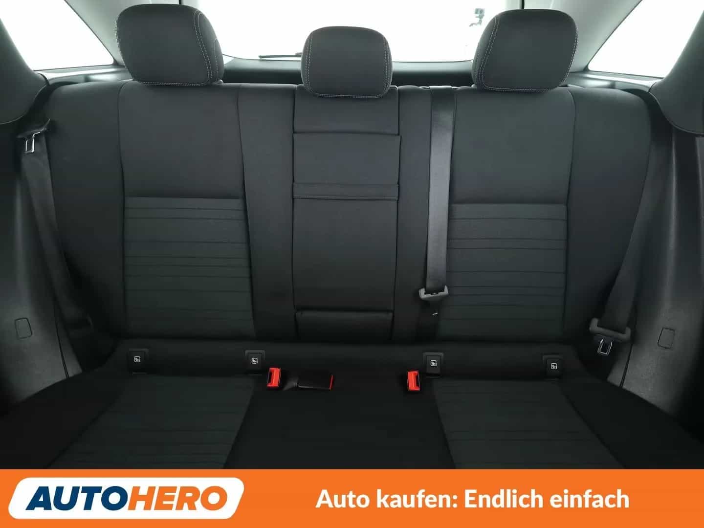 Mercedes-Benz GLC-Class 220 05/2018-photo-15