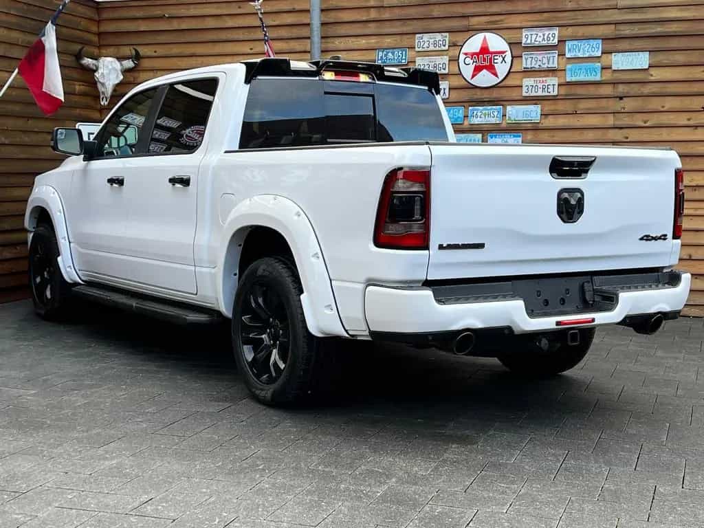 Dodge RAM 1500 Laramie Night 5.7L 12´´ Navi 4x4 LPG 03/2023-photo-10