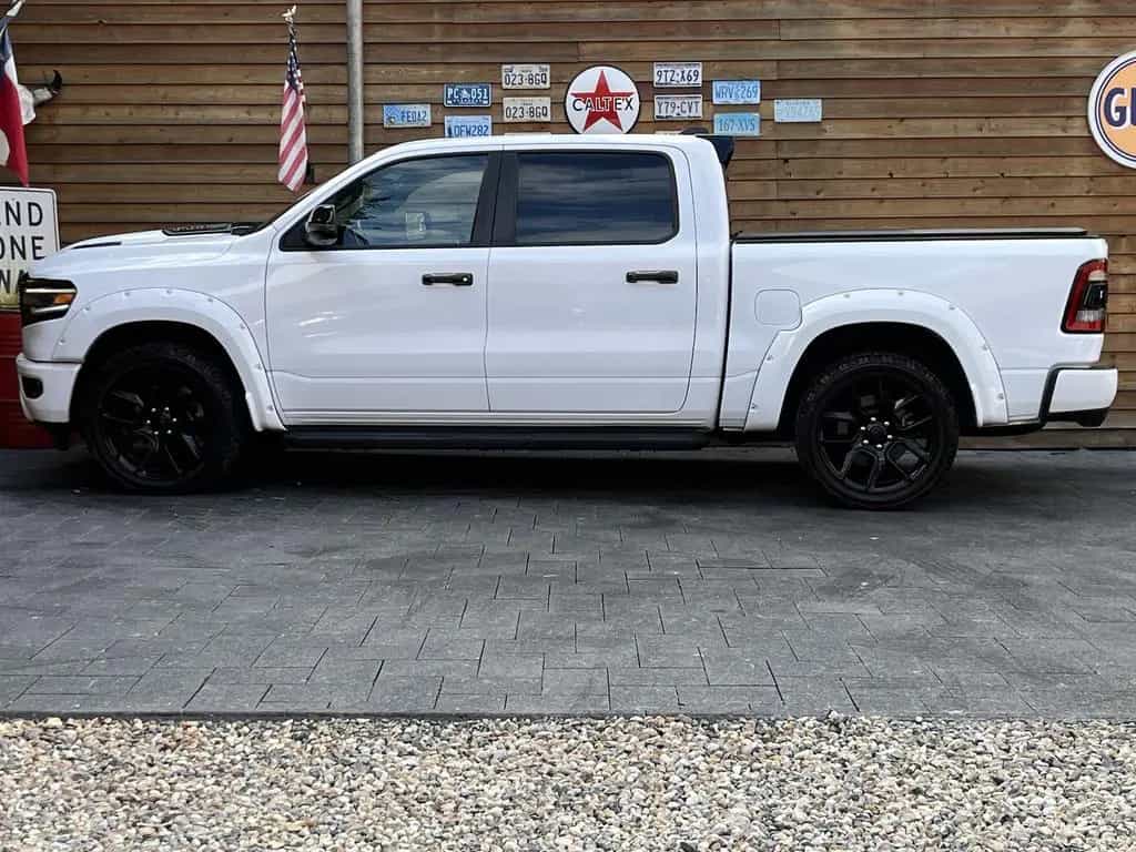 Dodge RAM 1500 Laramie Night 5.7L 12´´ Navi 4x4 LPG 03/2023-photo-15