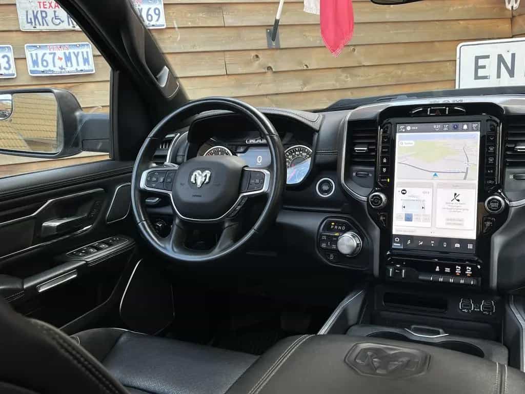 Dodge RAM 1500 Laramie Night 5.7L 12´´ Navi 4x4 LPG 03/2023-photo-19