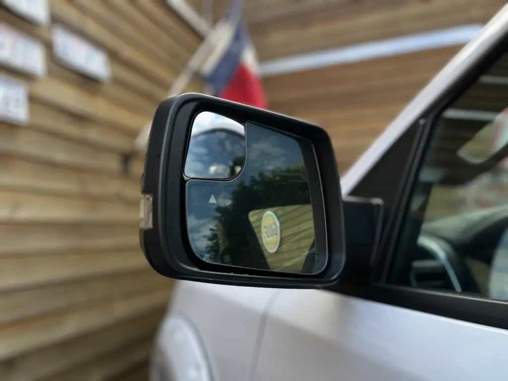 Dodge RAM 1500 Laramie Night 5.7L 12´´ Navi 4x4 LPG 03/2023-photo-7