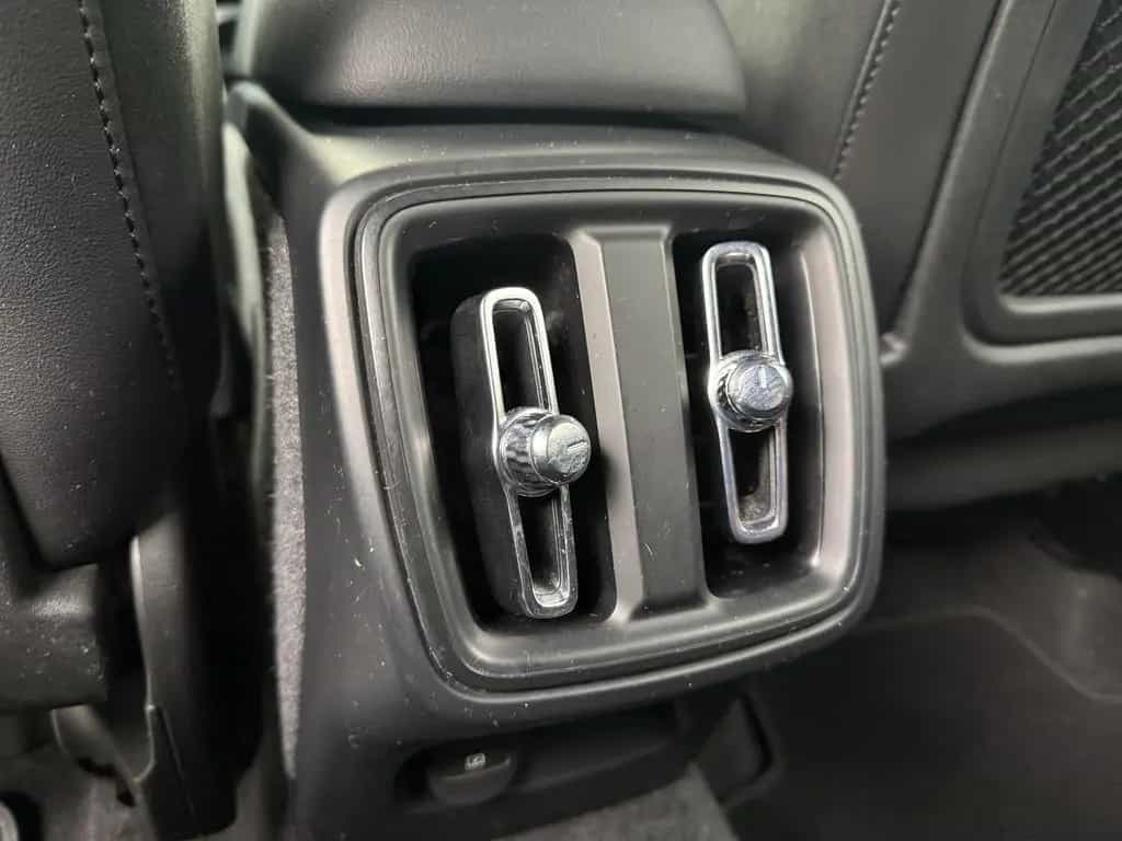 Volvo XC40 B4 Geartronic R-Design H/K NAVI W-LAN LED 05/2021-photo-18