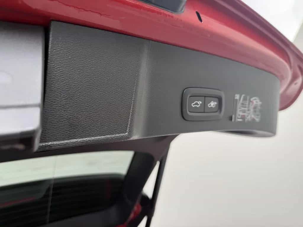 Volvo XC40 B4 Geartronic R-Design H/K NAVI W-LAN LED 05/2021-photo-20