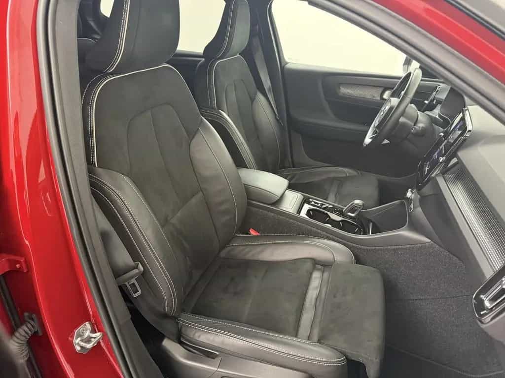 Volvo XC40 B4 Geartronic R-Design H/K NAVI W-LAN LED 05/2021-photo-24