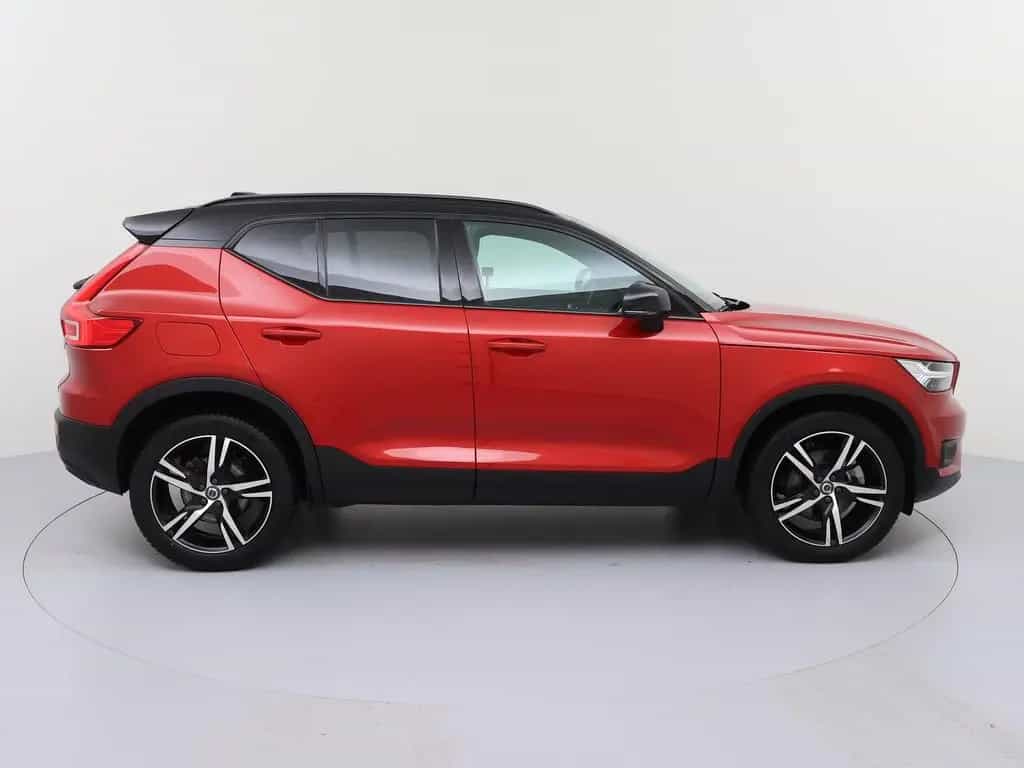 Volvo XC40 B4 Geartronic R-Design H/K NAVI W-LAN LED 05/2021-photo-3